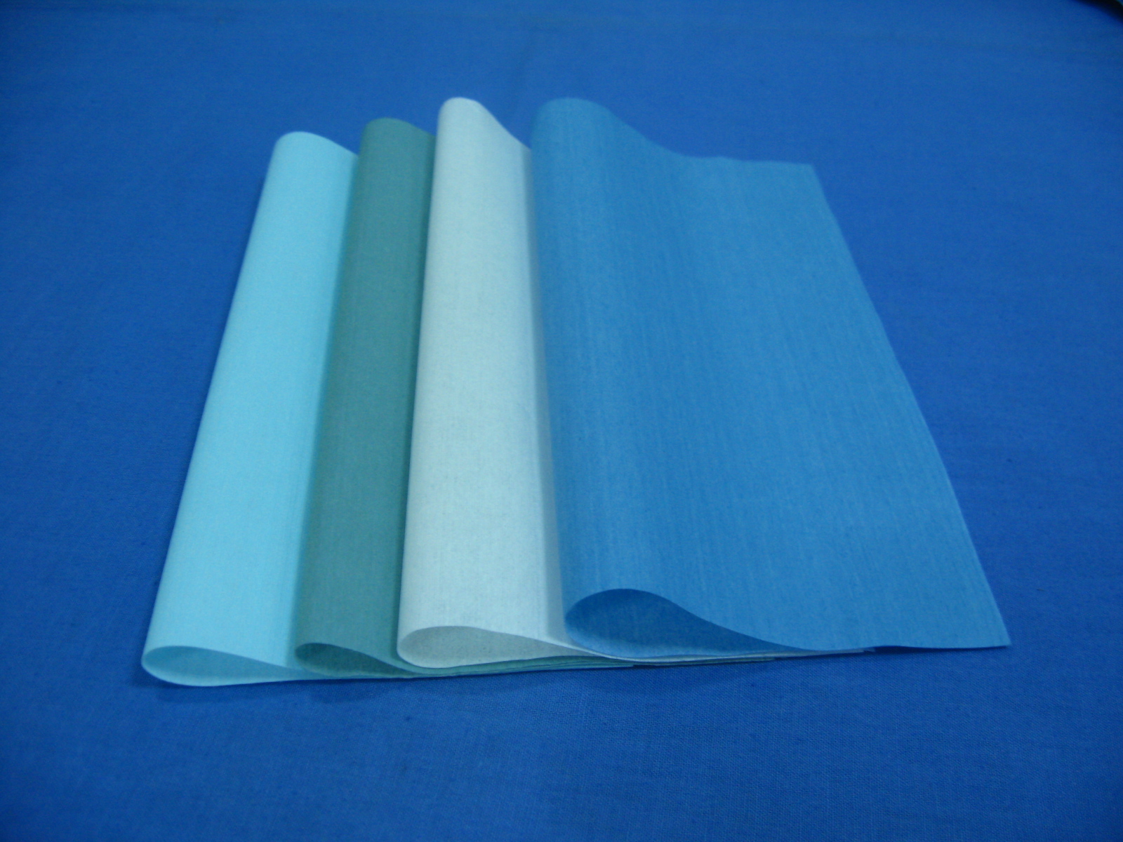 55%Woodpulp 45% Polyester Automatic Blanket Wash Cloth Rolls